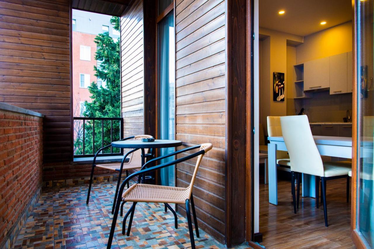 Sani Apart Hotel Tbilisi Esterno foto