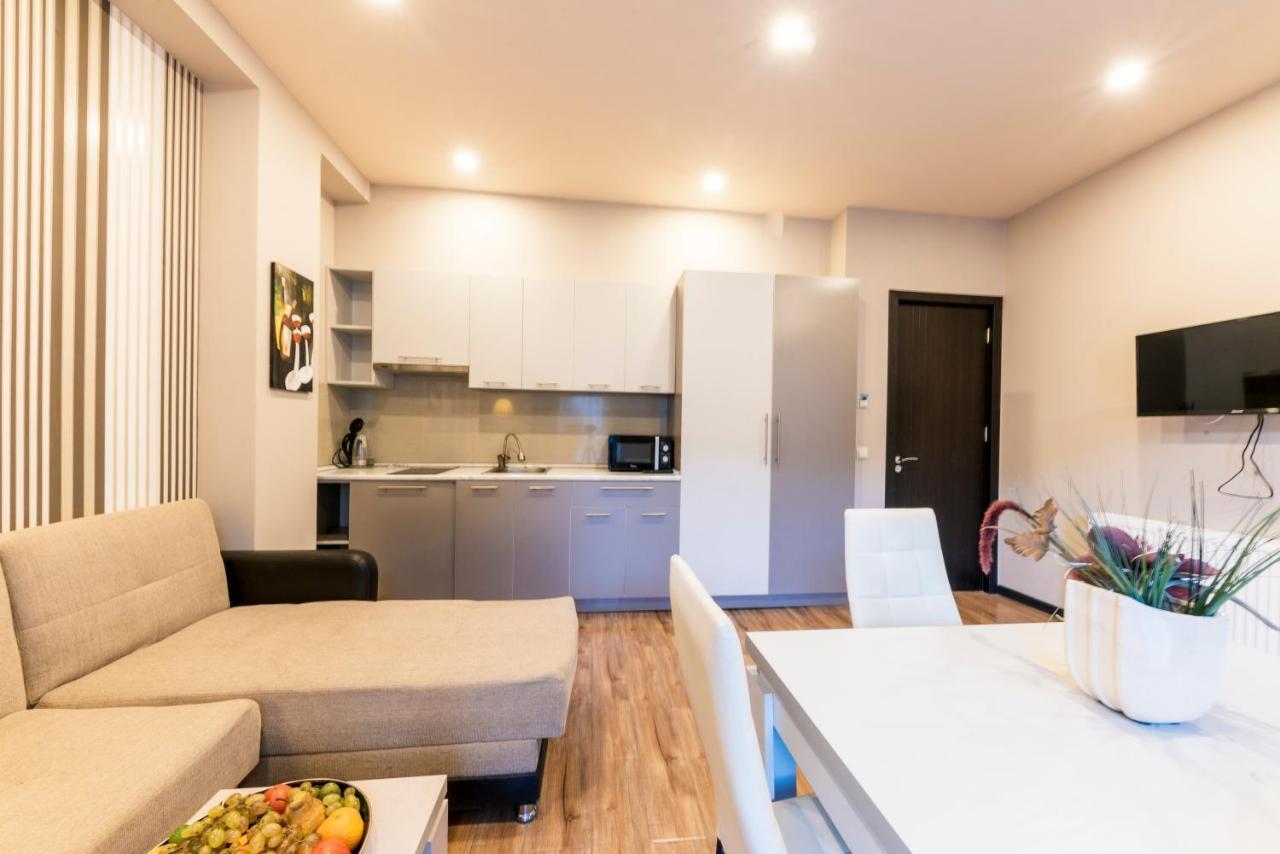 Sani Apart Hotel Tbilisi Esterno foto