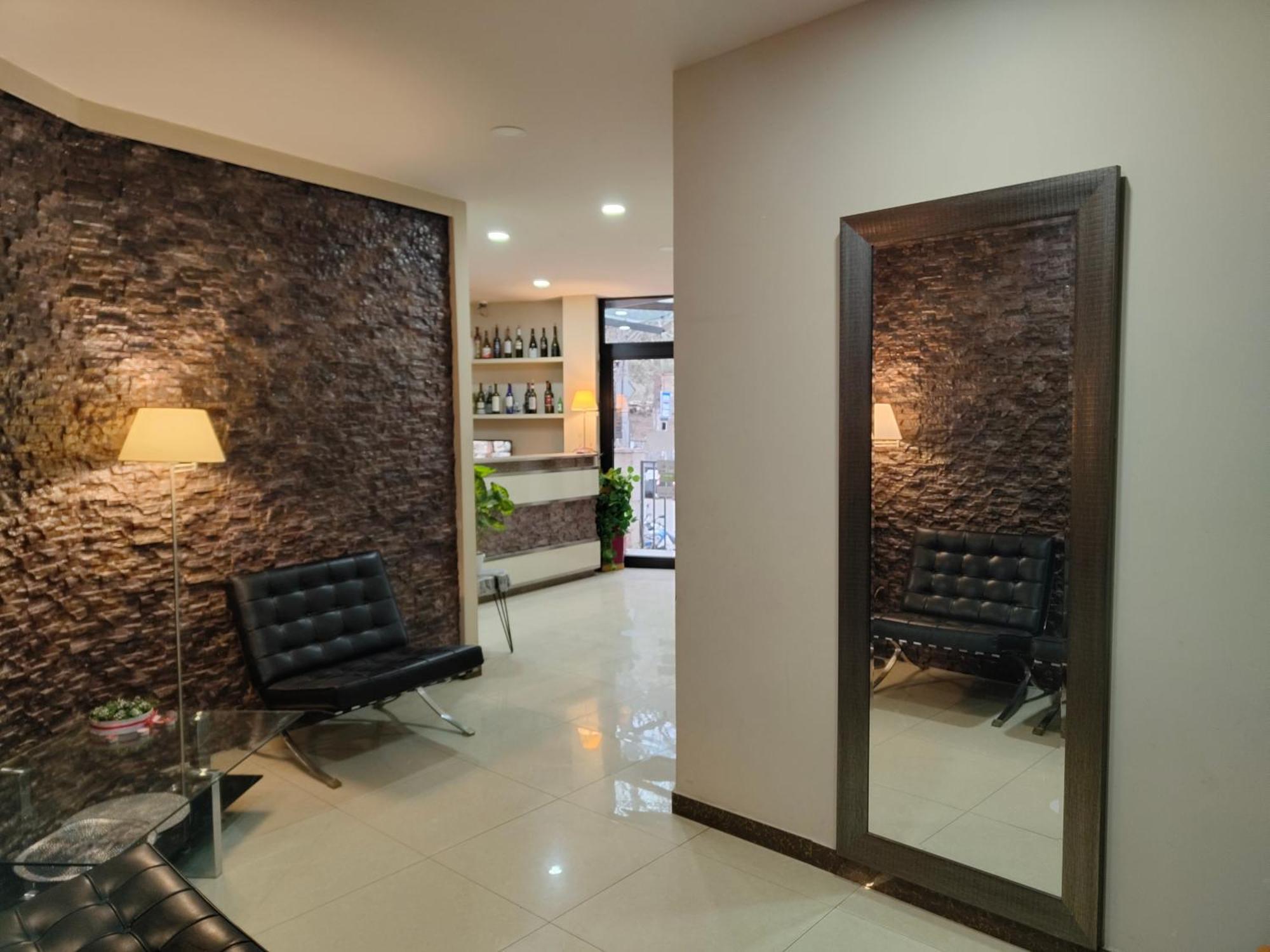 Sani Apart Hotel Tbilisi Esterno foto